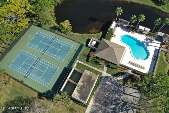 Building Photo - 1062 Sea Hawk Dr E