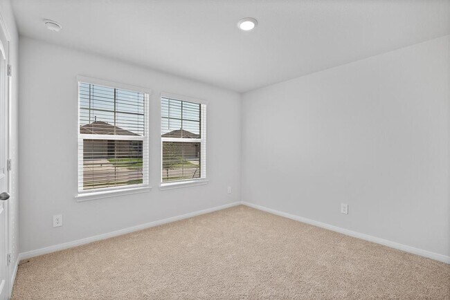 Building Photo - 336 Callado Cir