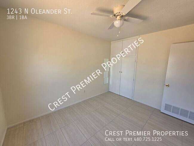 Building Photo - 1243 N Oleander St