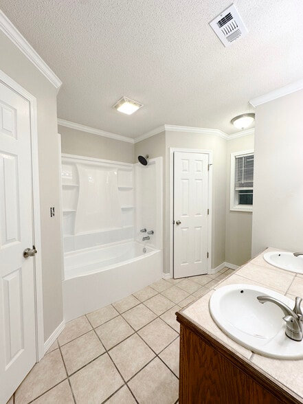 Building Photo - 405 Goodhope Rd