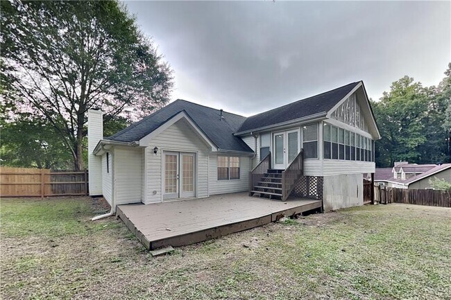 Building Photo - 5 Indian Lake Ct