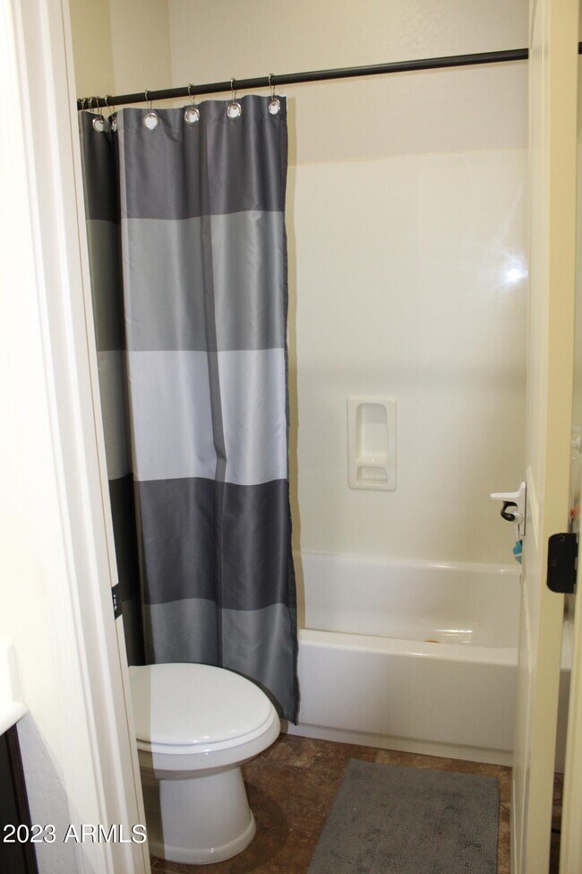 Building Photo - 3457 S Swan Dr