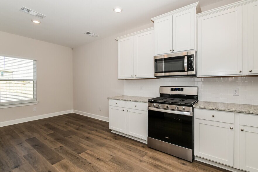 Building Photo - 1300 Princeton Hts Blvd