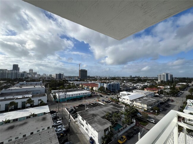 Building Photo - 7600 Collins Ave