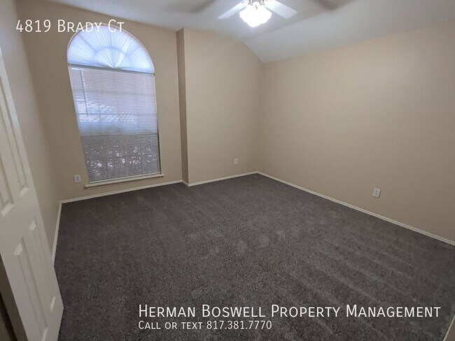 Building Photo - 4819 Brady Ct
