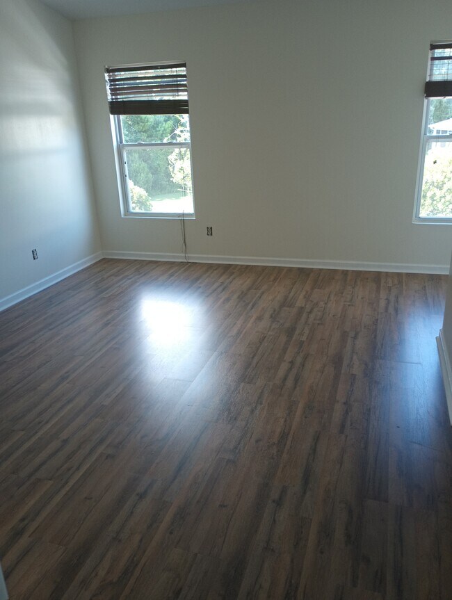 Building Photo - 161 Olde Towne Way