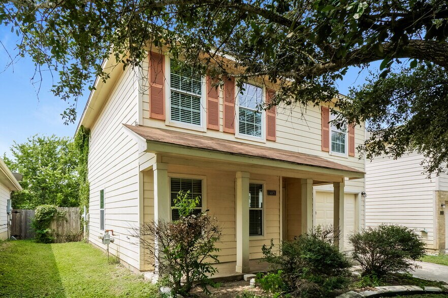 Building Photo - 5523 Red Canyon