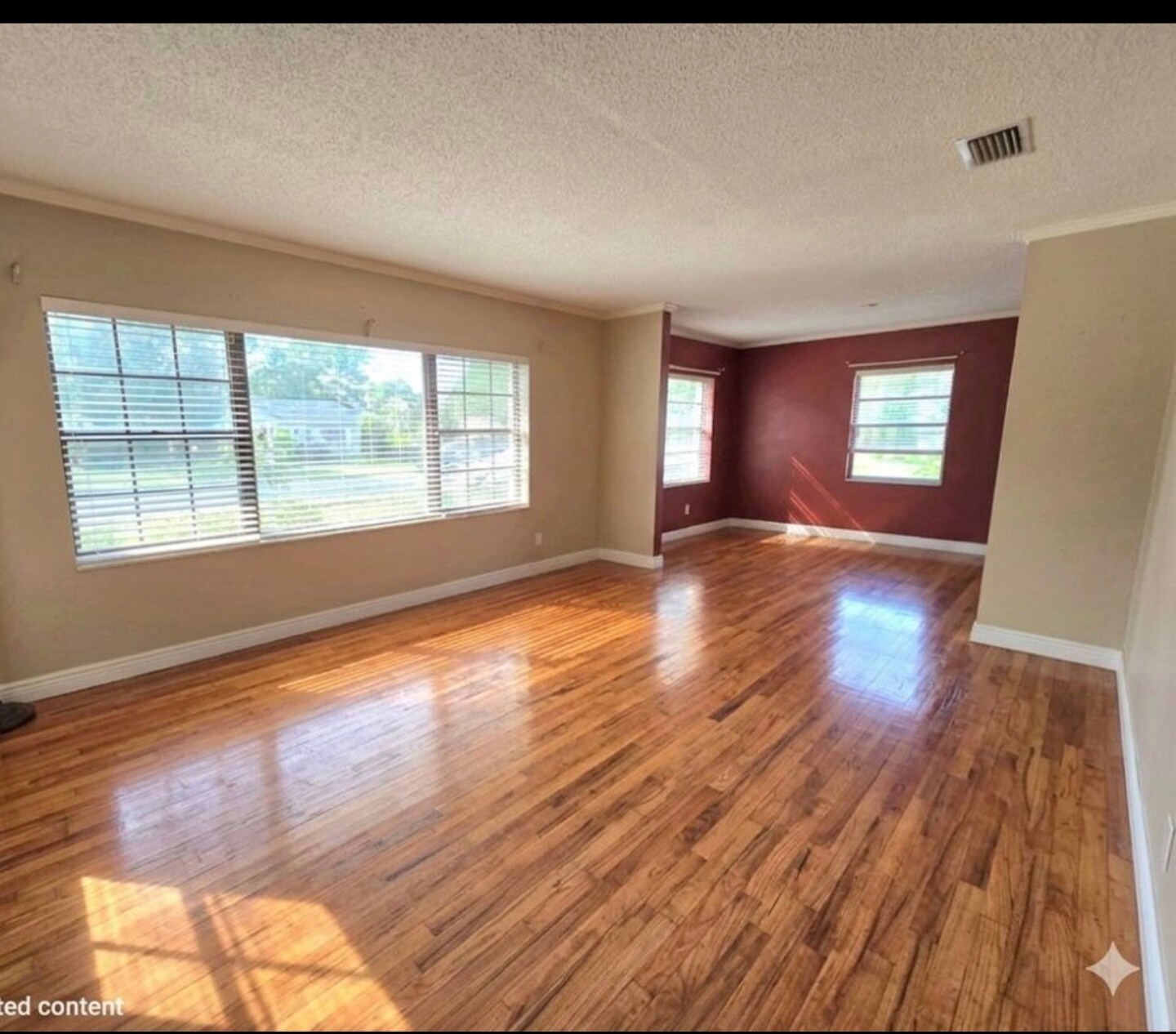 Building Photo - 211 Ariola Ave