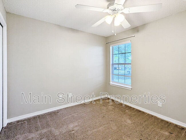 Building Photo - 5963 Ashton Woods Cir