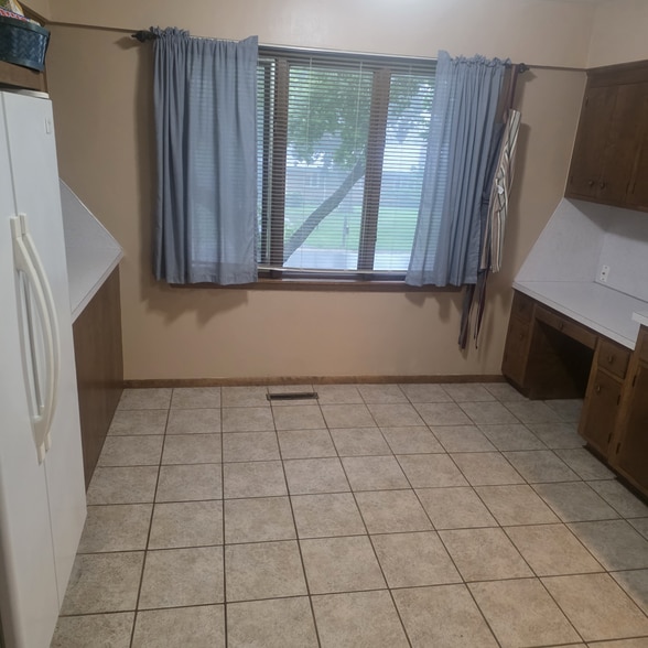 Building Photo - 5317 Malibu Dr