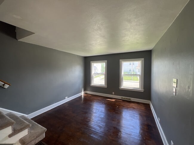Building Photo - 3406 Victory Ave
