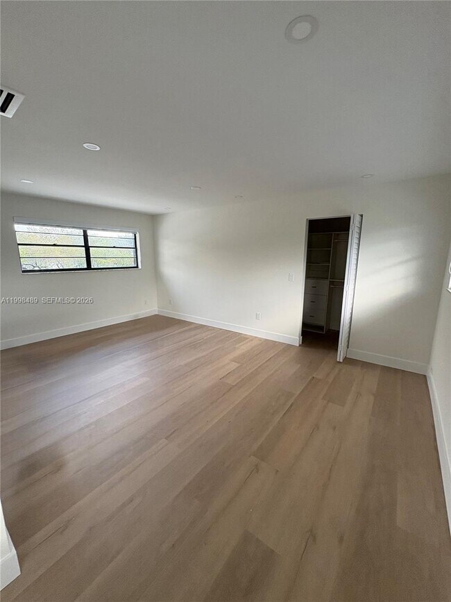 Building Photo - 9881 NW 52nd Terrace