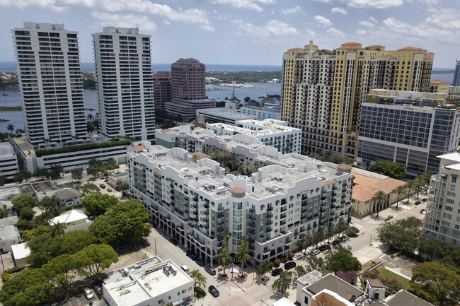 Building Photo - 600 S Dixie Hwy