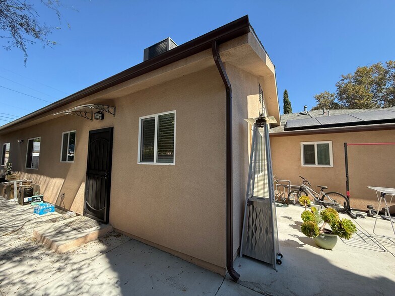 Building Photo - 15513 Andrae Ct