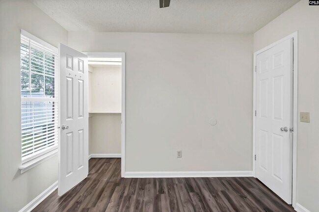 Building Photo - 107 Hutto Hill