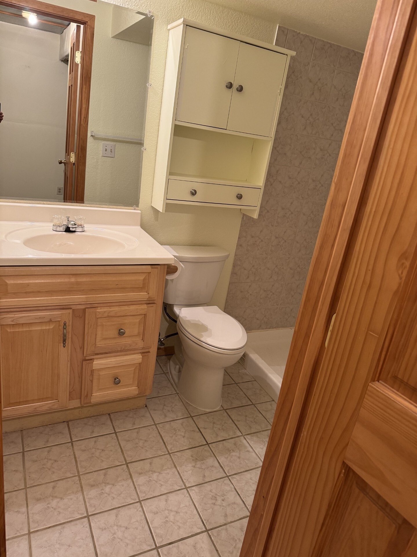 Basement Bath - 6734 Yarrow St