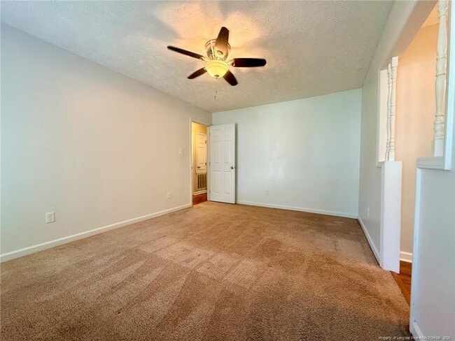 Building Photo - 146 Greentree Dr