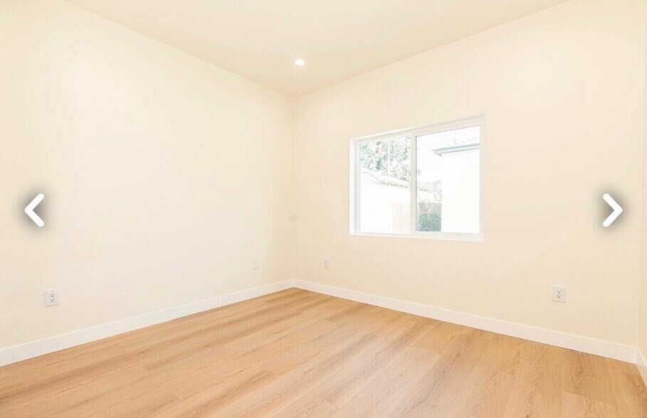 Building Photo - 2033 N Frederic St