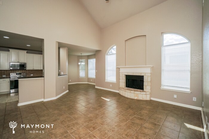 Building Photo - 132 Running Brook