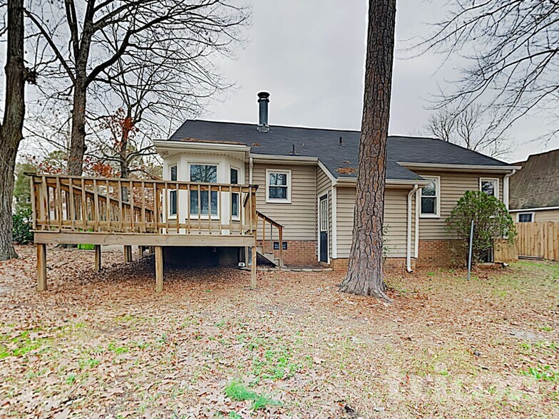 Building Photo - 202 River Song Rd