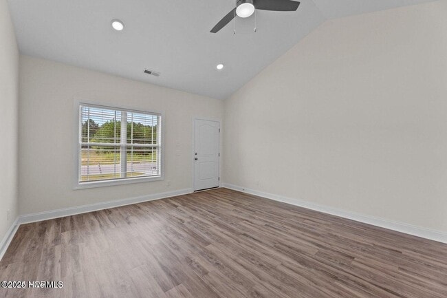 Building Photo - 4504 Laurel Rdg Dr