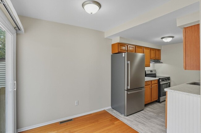 Building Photo - Recently Updated 3 Bedroom 1 Bath in Newar...