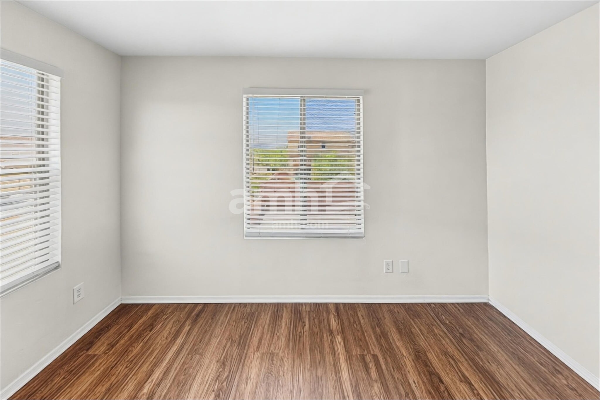 Building Photo - 902 E Autumn Harvest Pl