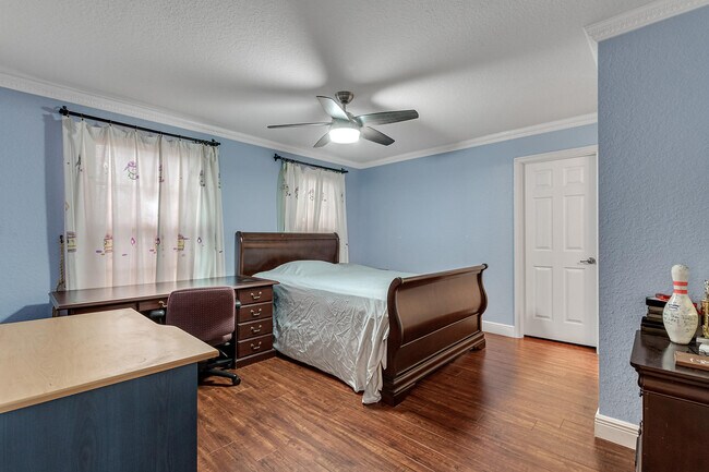 Building Photo - 8134 Bautista Way