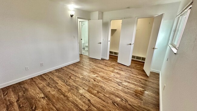 Building Photo - 3423 Madison Ave