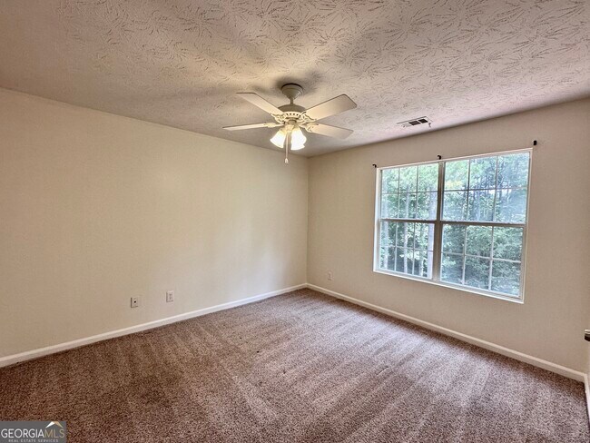 Building Photo - 3713 Crescent Hill Ln