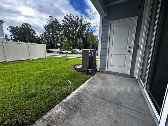 Building Photo - 379 Annies Pl