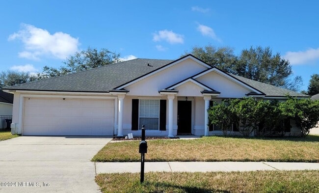 Building Photo - 14018 Fish Eagle Dr E