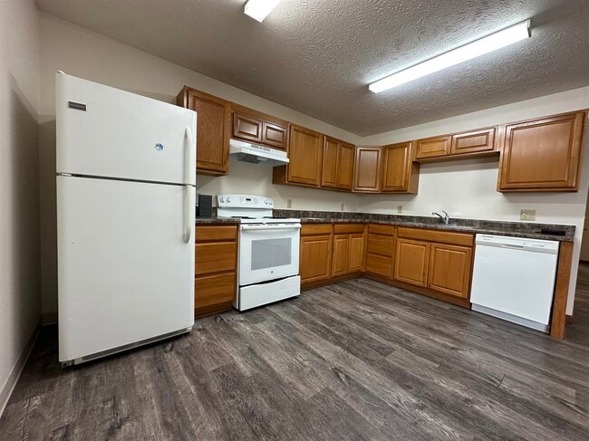 Building Photo - 3421 Portia St