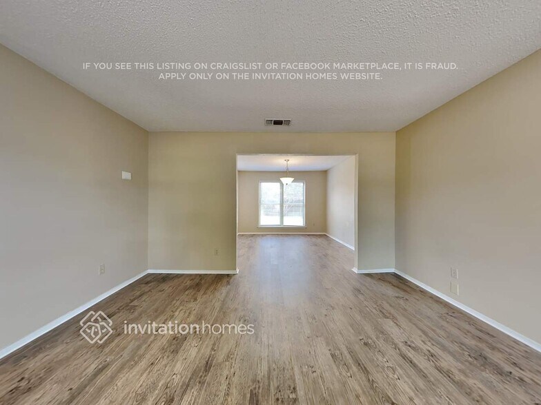 Building Photo - 2614 Remmington Dr