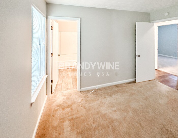 Building Photo - 5565 La Fleur Trail