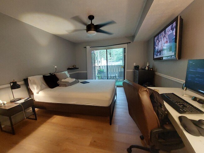 Building Photo - 2824 Vinings Central Run SE