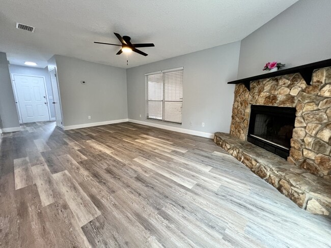 Building Photo - 11446 Skimmer Ct