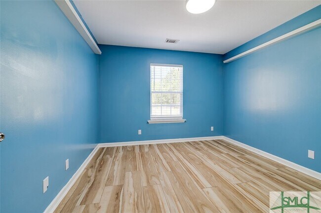 Building Photo - 140 Abigail Cir