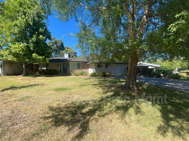 Building Photo - 3751 El Ricon Way