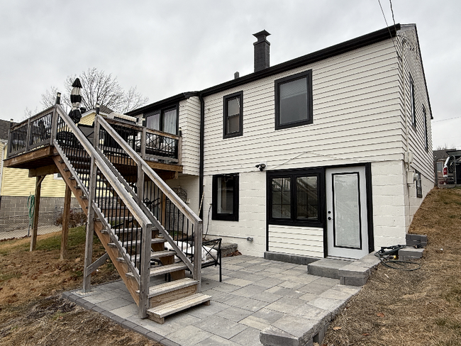 Building Photo - 4919 Hickory St