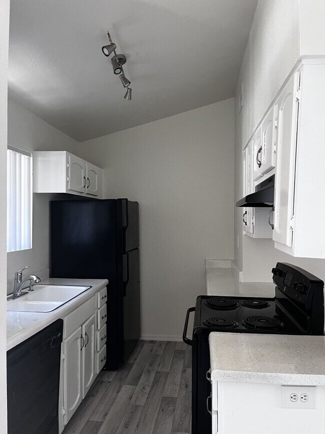 Interior Photo - Belleview Estates