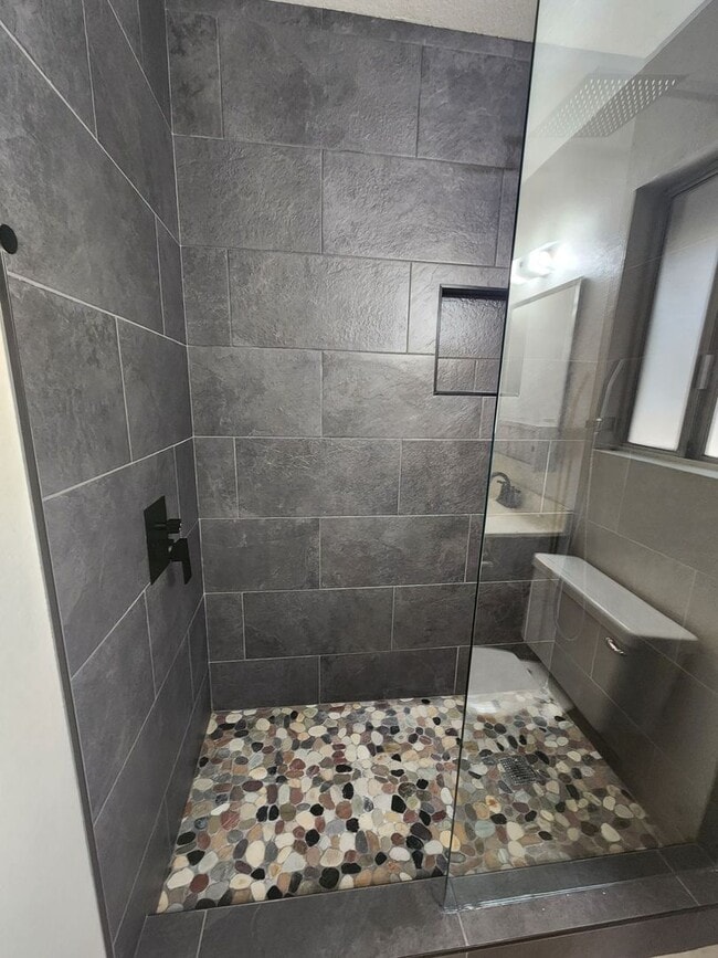 Building Photo - Corner Lot 2 Bedroom w/ 2 Car Garage