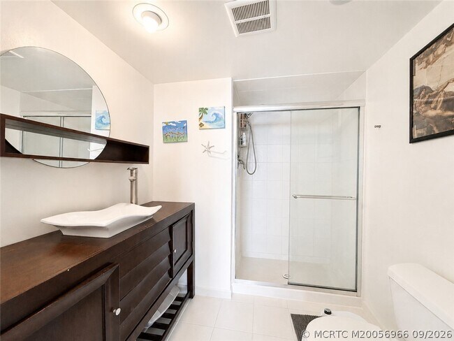 Building Photo - 11000 S Ocean Dr