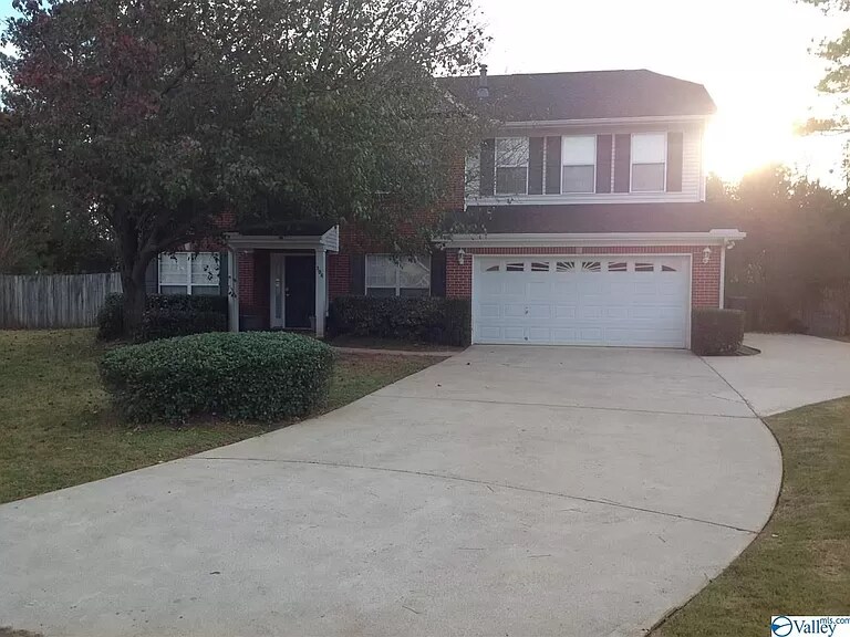 Building Photo - 104 Horseshoe Bend S