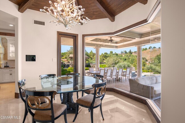 Building Photo - 4358 Cresthaven Dr