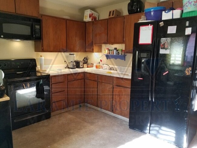 Building Photo - 1318 Shield St