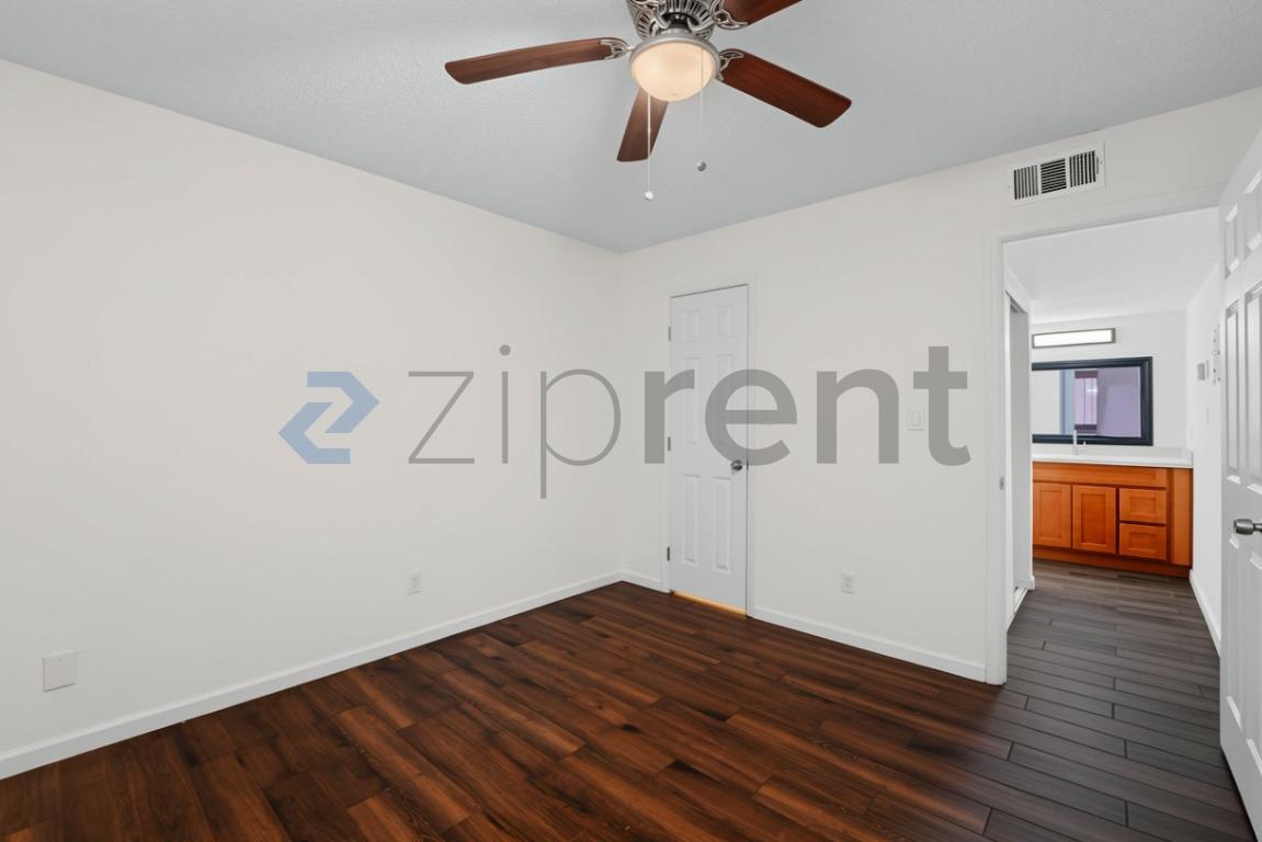 Building Photo - Unit 310