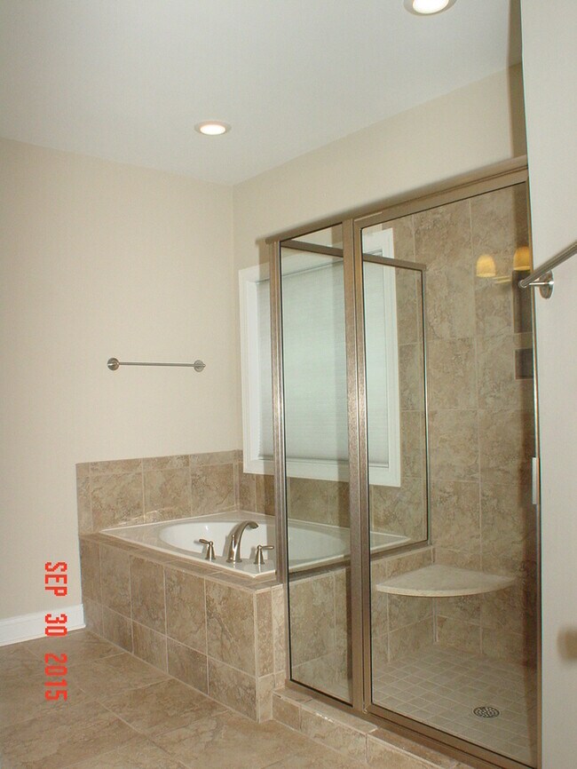 Building Photo - 124 Hurdle Ln