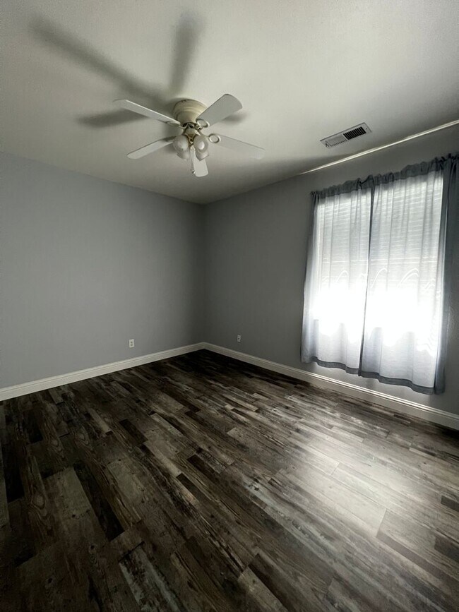 Building Photo - 2819 S Maselli Ct