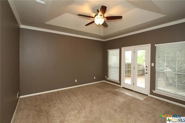 Building Photo - 2614 Fairwood Dr